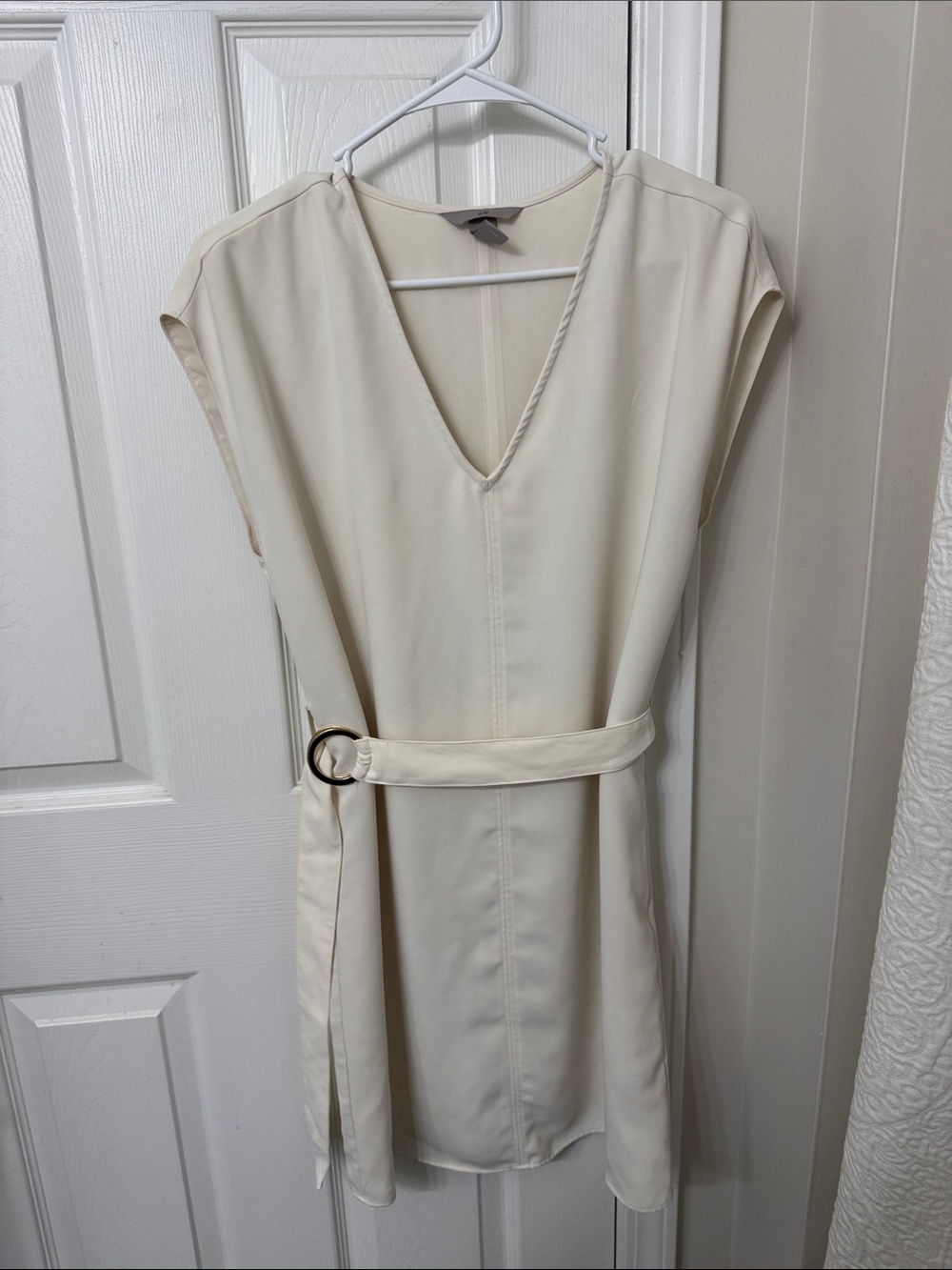 H&M Cream V-Neck Belted Dress